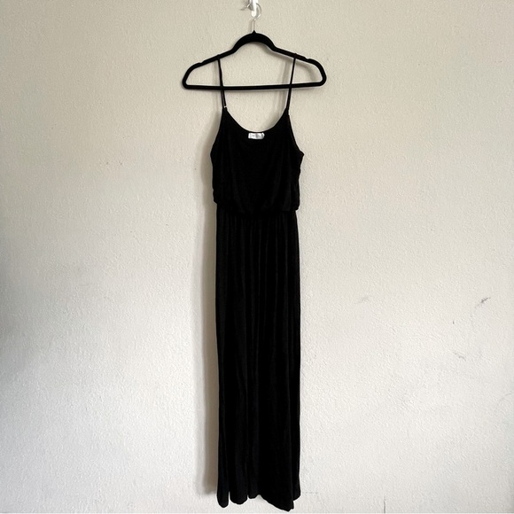 All in Favor Dresses & Skirts - All in Favor womans Black Maxi Dress size M casual summer staple floor length